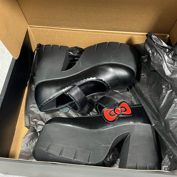 DOLLS KILL x HELLO KITTY Precious Present Faux Leather Platform Mary Janes Black - Picture 11 of 16